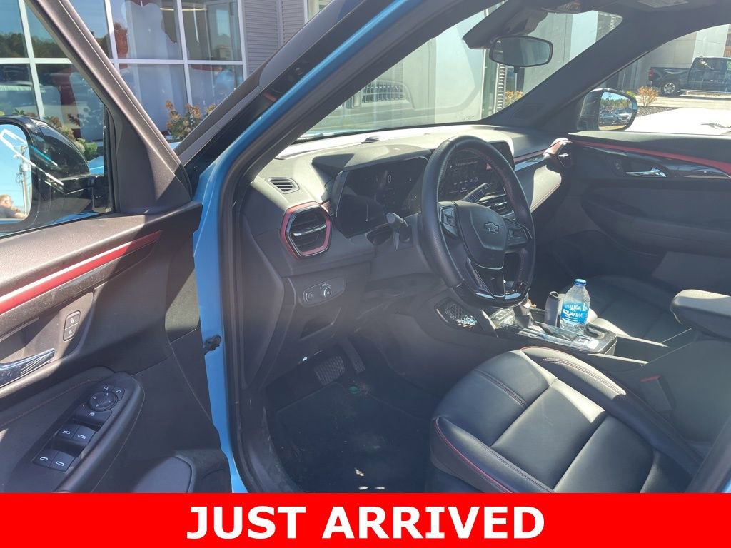 Used 2025 Chevrolet TrailBlazer RS w/ Driver Confidence Package image 7