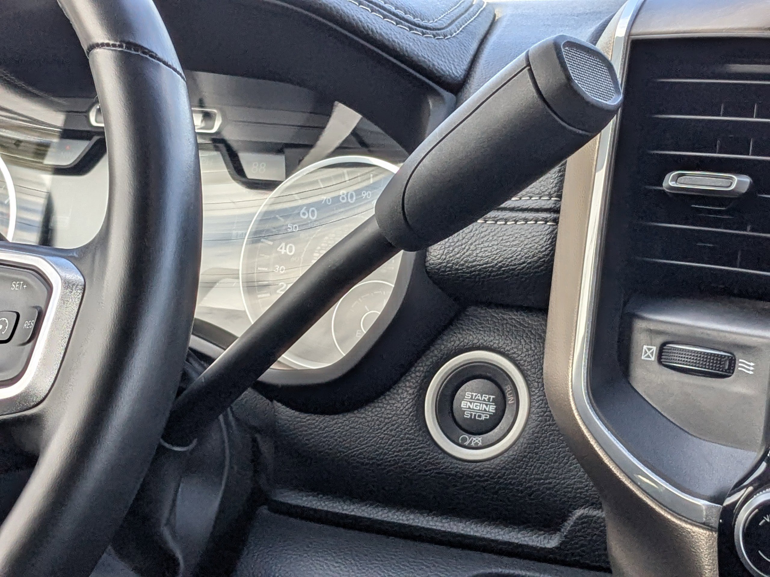 Used 2024 RAM 2500 Laramie image 19