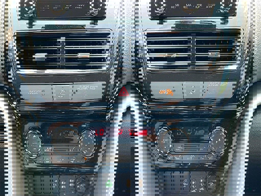 New 2025 Mitsubishi Eclipse Cross LE image 15