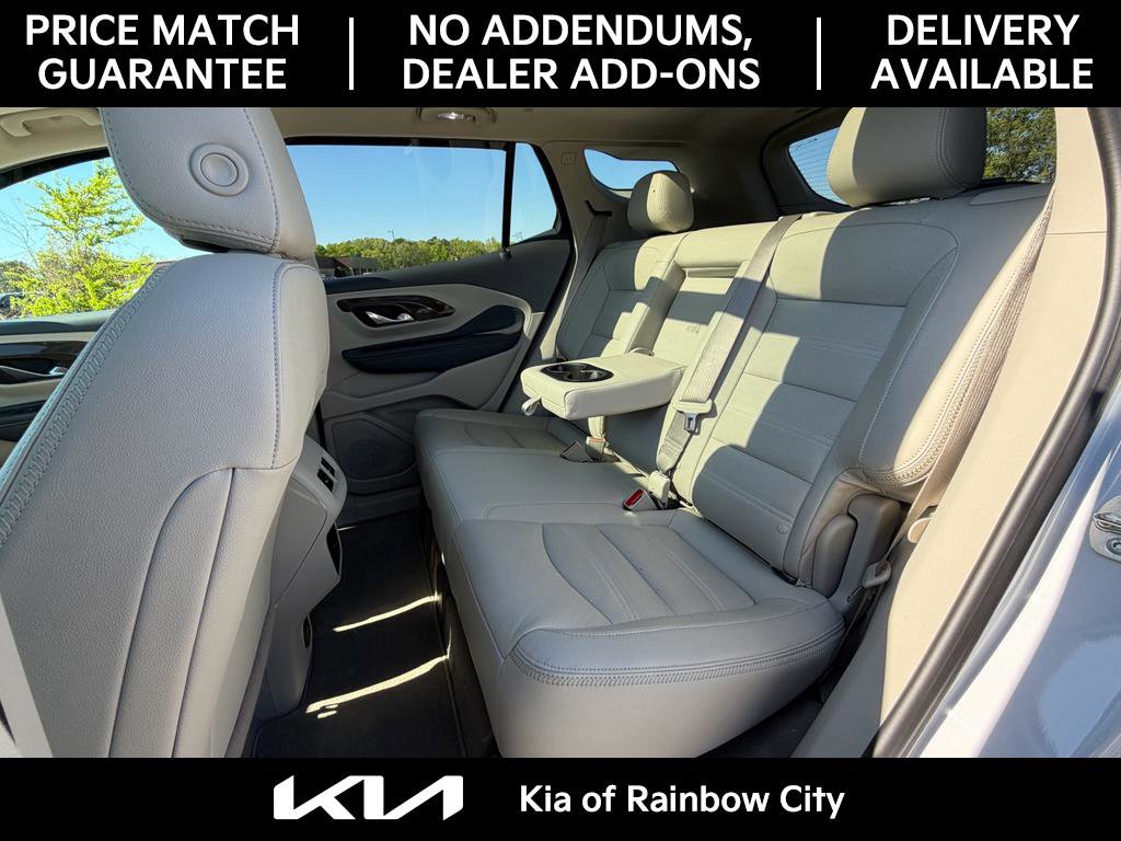 Used 2024 GMC Terrain Denali w/ Denali Premium Package image 17