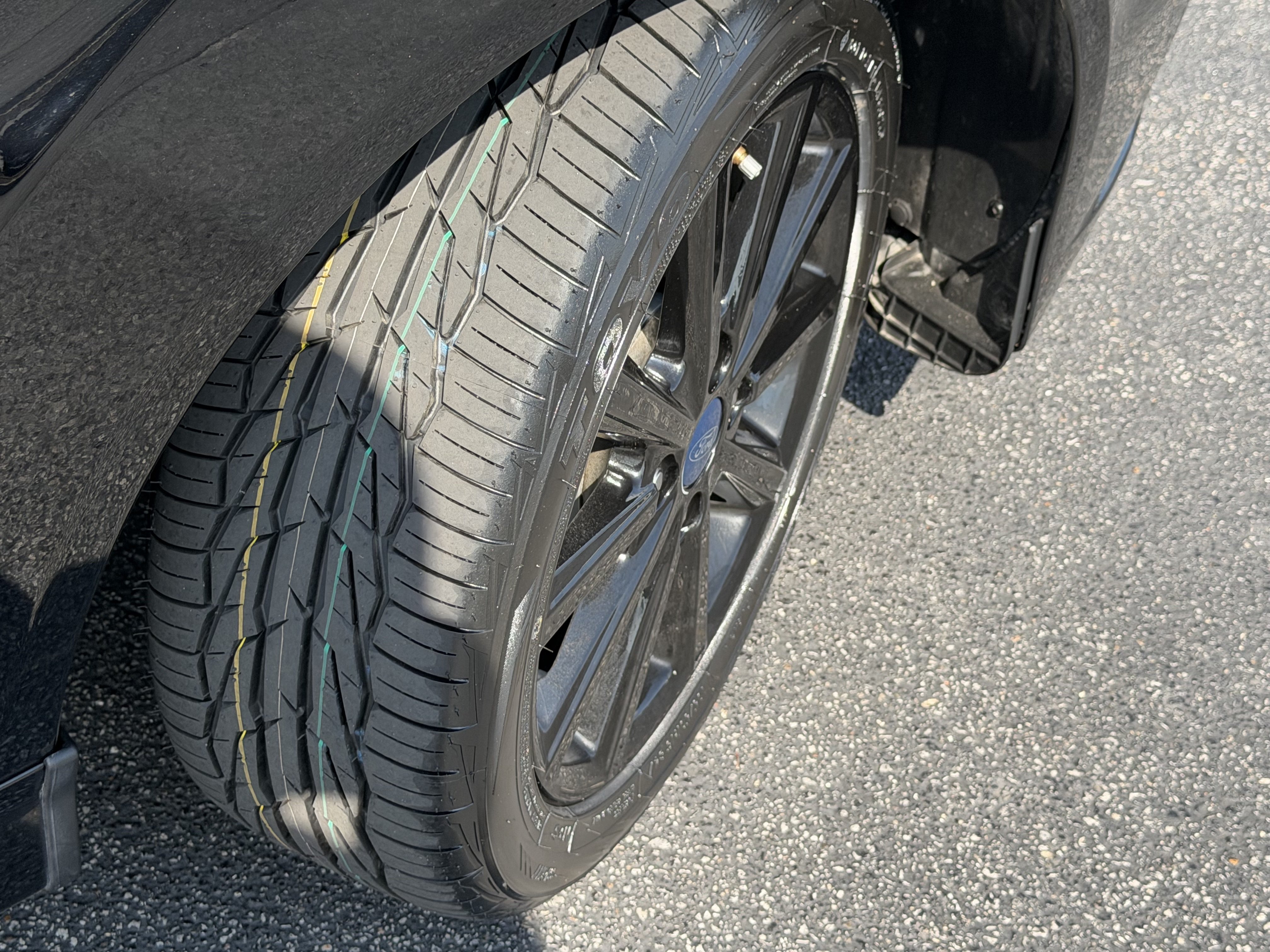 Used 2019 Ford Fiesta ST-Line w/ ST Line Cold Weather Package FWD image 3