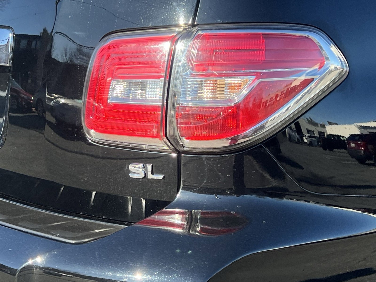 Used 2020 Nissan Armada SL w/ Premium Package image 28