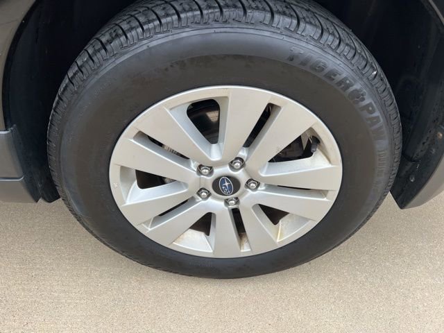 Used 2017 Subaru Outback 2.5i Premium image 10