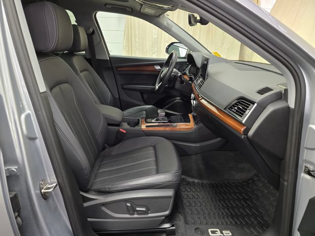 Used 2023 Audi Q5 2.0T Premium Plus w/ Premium Plus Package AWD/4WD image 38