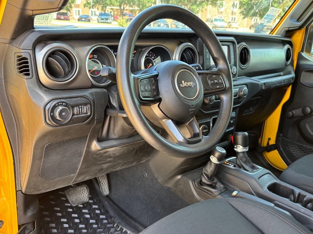 Used 2018 Jeep Wrangler Unlimited Sport AWD/4WD image 12