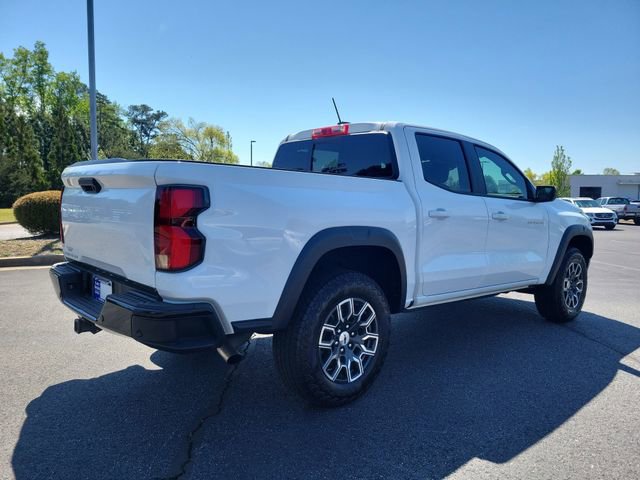 Used 2024 Chevrolet Colorado Z71 w/ Z71 Convenience Package 2 image 4