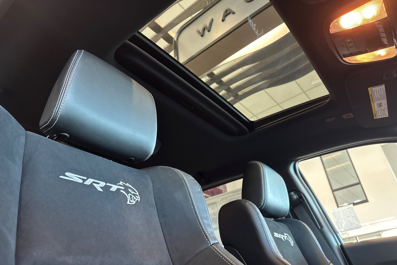 New 2026 Dodge Durango SRT Hellcat w/ 3rd Row Seating Group AWD/4WD image 18