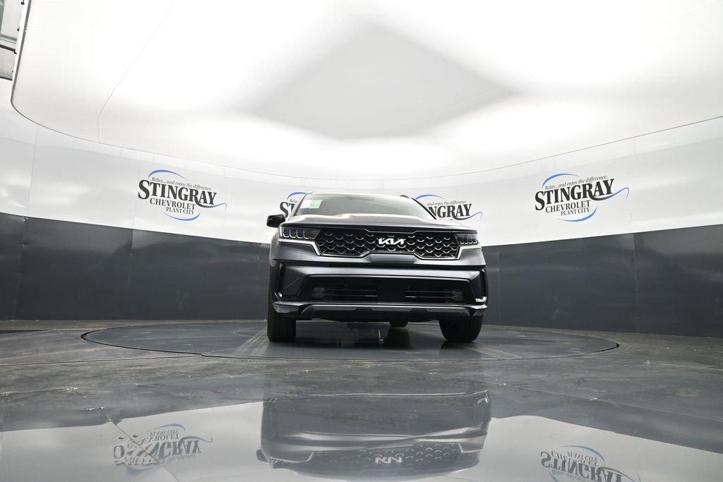 Used 2023 Kia Sorento EX image 18
