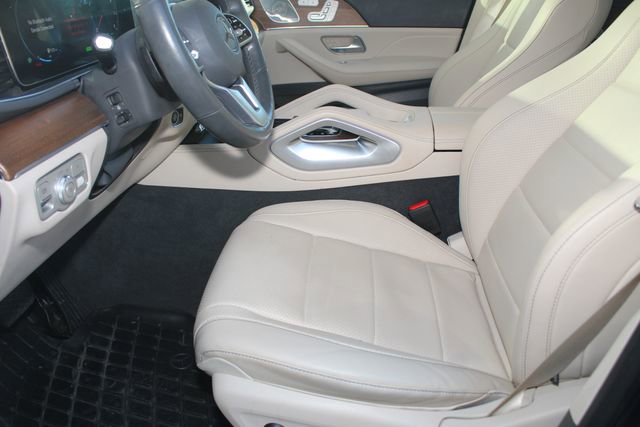 Used 2020 Mercedes-Benz GLS 450 4MATIC image 22