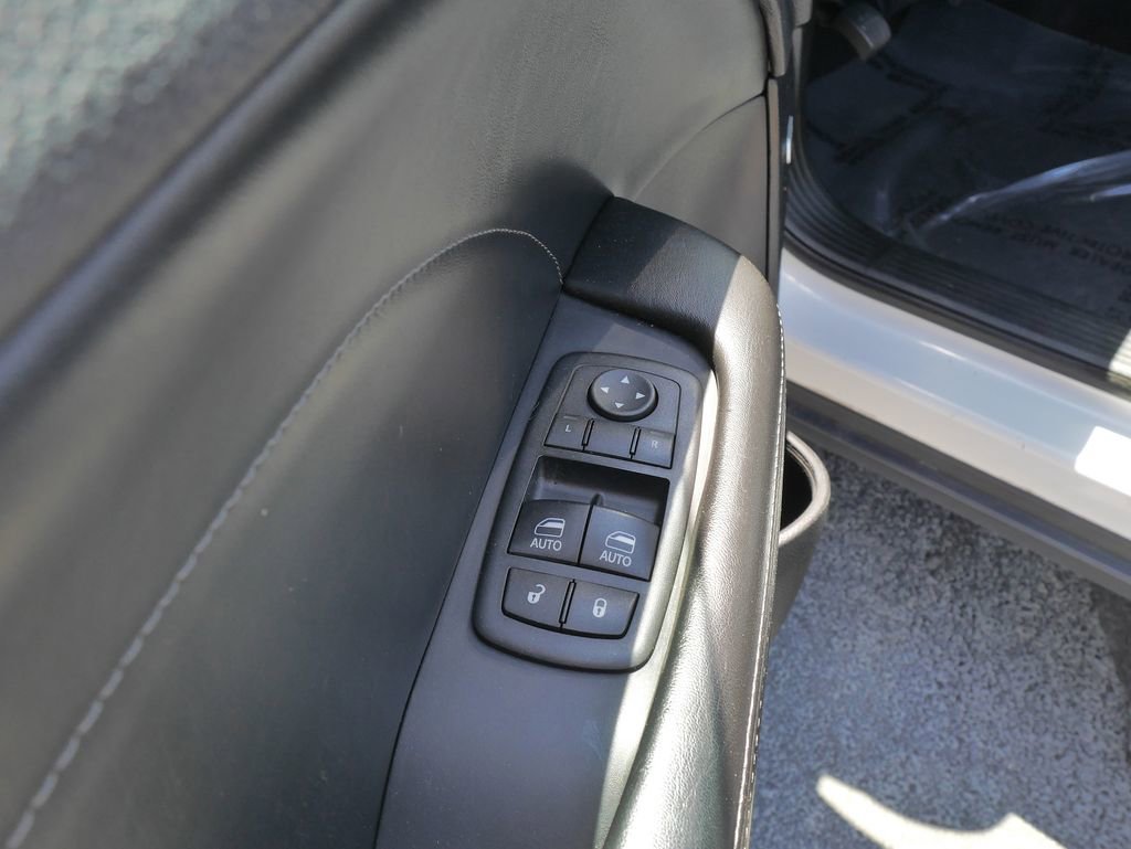 Used 2016 Dodge Challenger R/T Plus RWD image 18