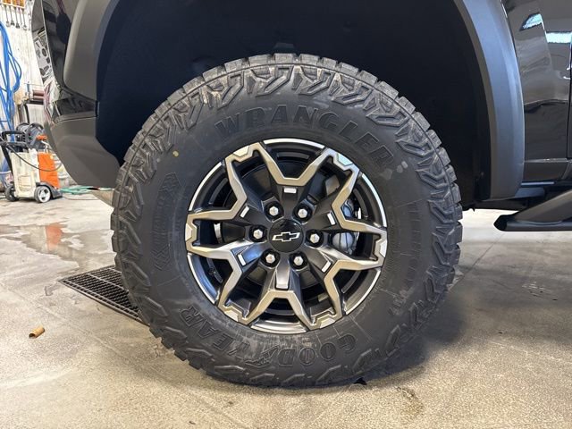 New 2026 Chevrolet Colorado ZR2 w/ Technology Package image 12