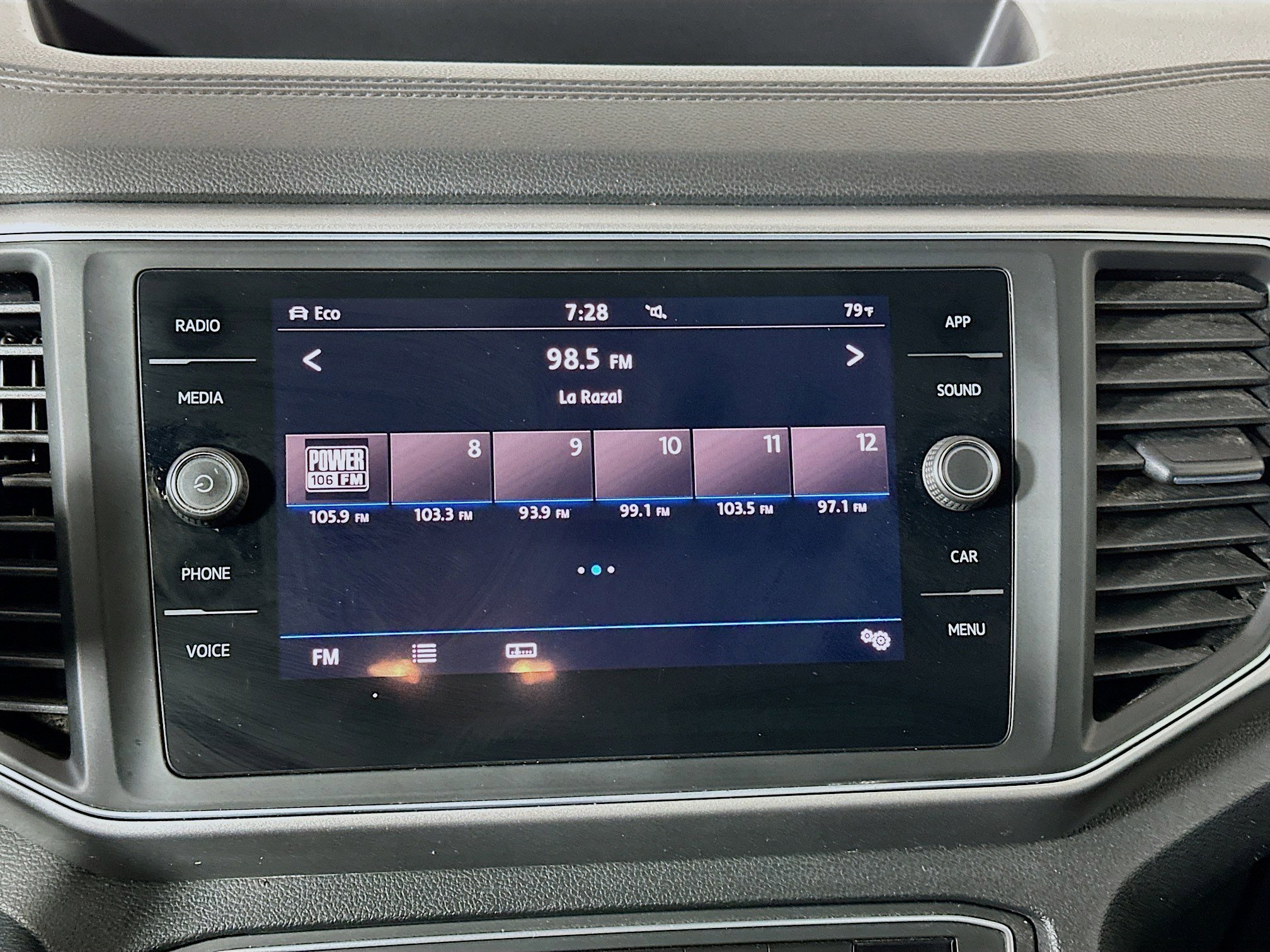 Used 2018 Volkswagen Atlas SE AWD/4WD image 21