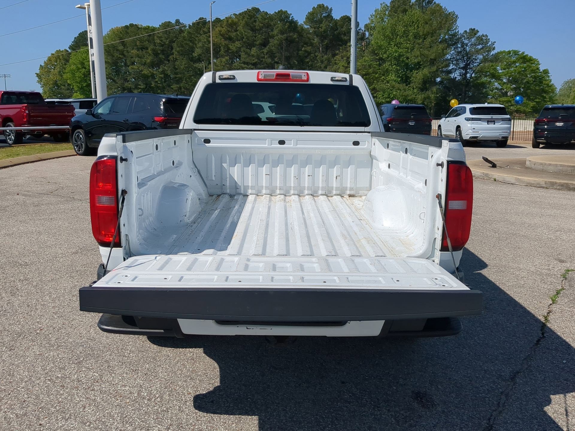 Used 2020 Chevrolet Colorado LT w/ Safety Package RWD image 22