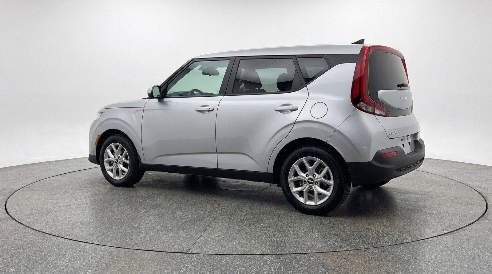 Used 2025 Kia Soul LX w/ LX Technology Package image 6