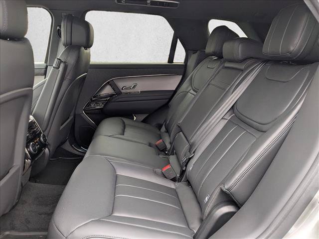 New 2026 Land Rover Range Rover Sport Dynamic SE AWD/4WD image 16