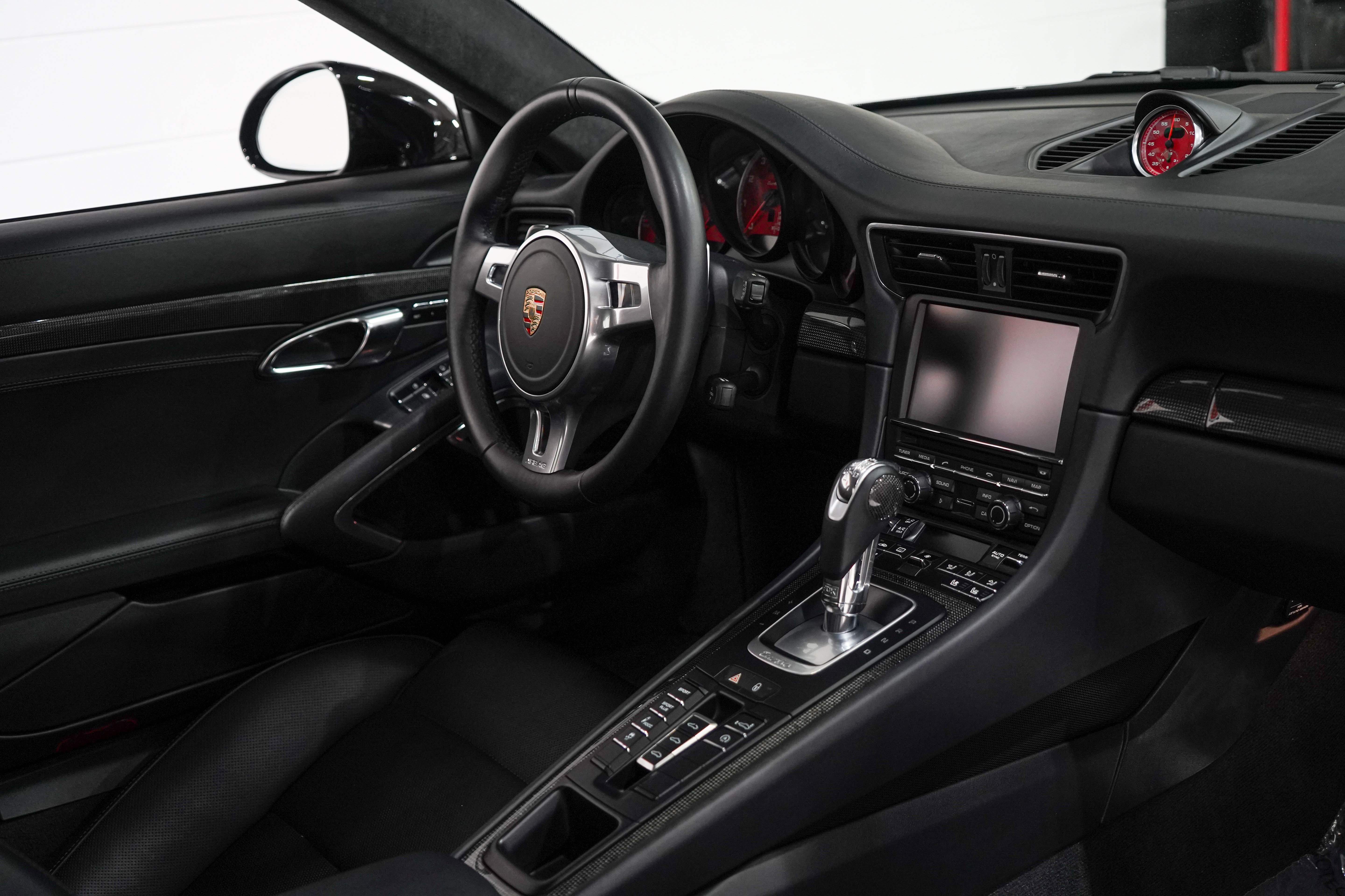 Used 2014 Porsche 911 Turbo S AWD/4WD image 17