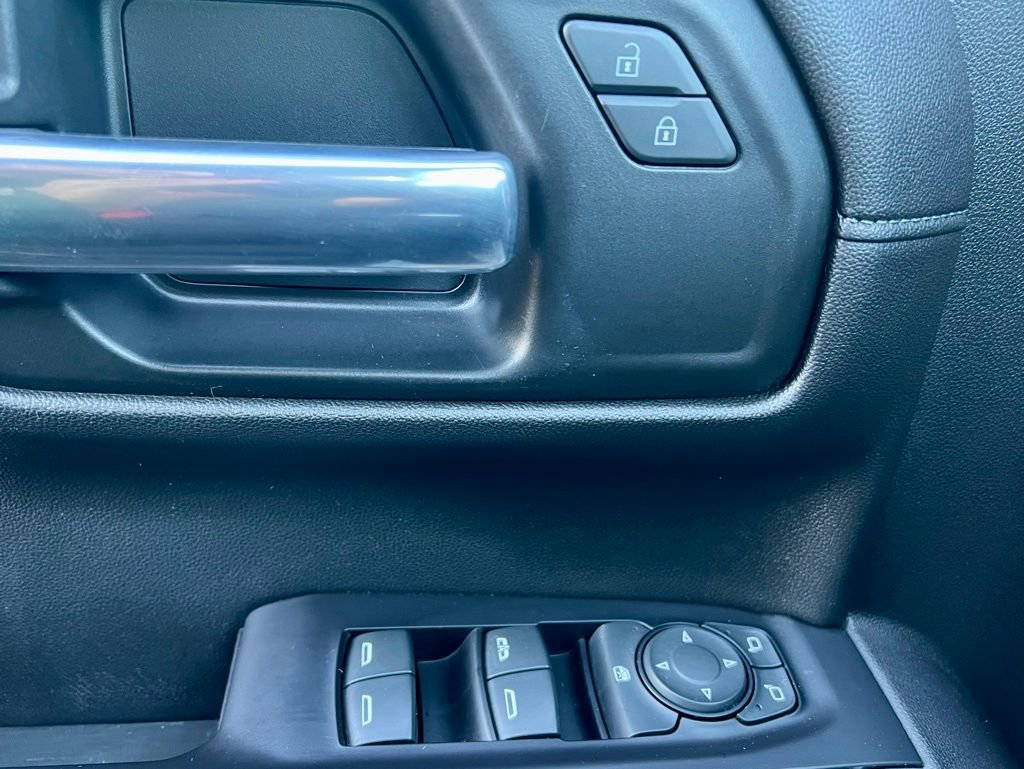Used 2020 Chevrolet Silverado 1500 RST AWD/4WD image 17