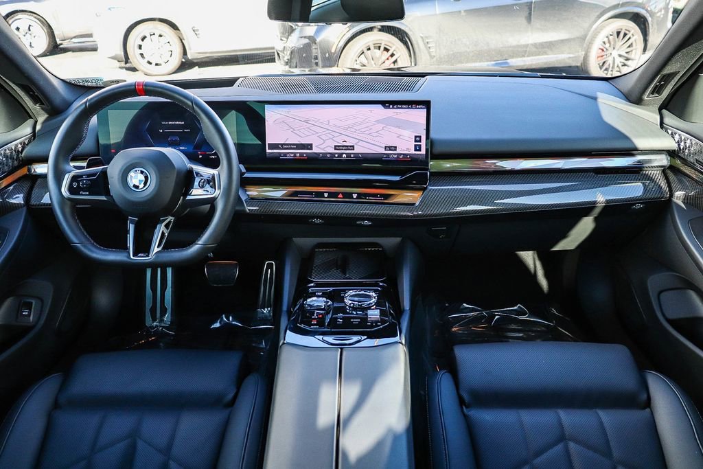 Used 2025 BMW i5 M60 w/ Executive Package image 12