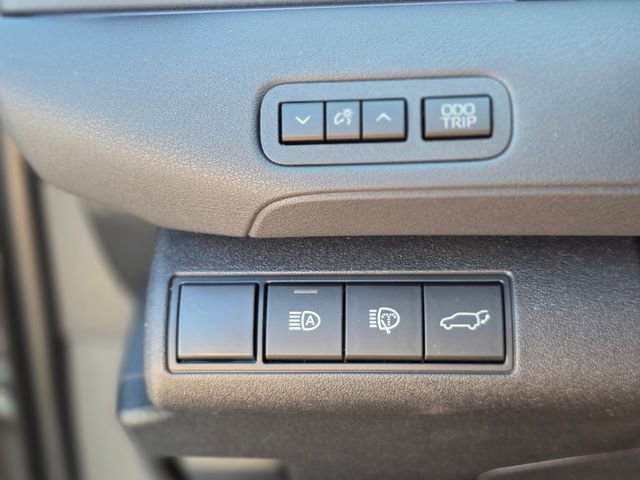 New 2026 Subaru Solterra Limited image 32