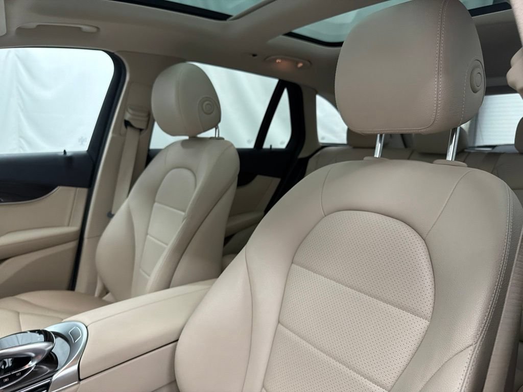 Used 2016 Mercedes-Benz GLC 300 image 12