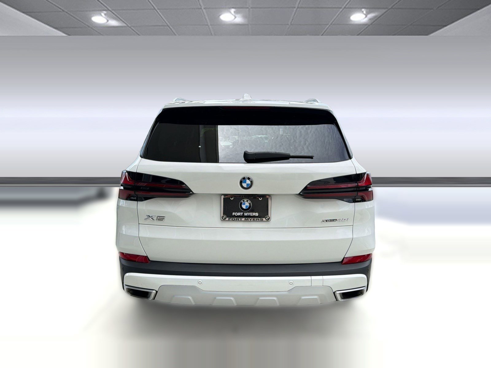 Used 2024 BMW X5 xDrive40i w/ Parking Assistance Package AWD/4WD image 10