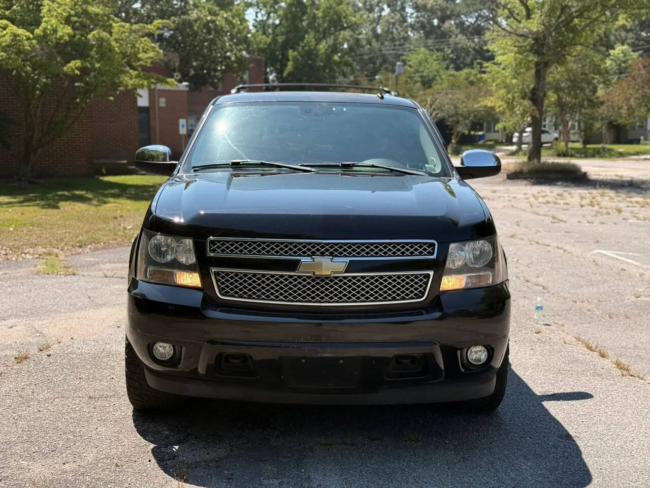 Used 2007 Chevrolet Suburban LTZ w/ LTZ Preferred Equipment Group AWD/4WD image 8