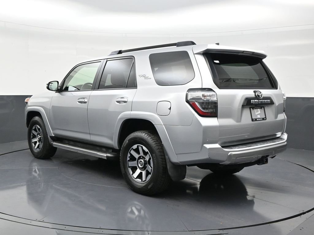 Used 2020 Toyota 4Runner TRD Off-Road Premium w/ Moonroof Package AWD/4WD image 3