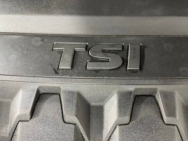 Used 2022 Volkswagen Tiguan S image 9