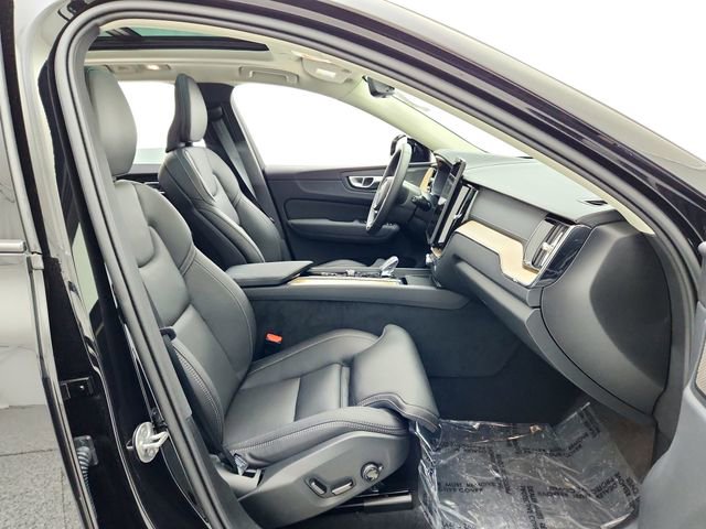 New 2026 Volvo XC60 B5 Ultra w/ Protection Package Premier image 18