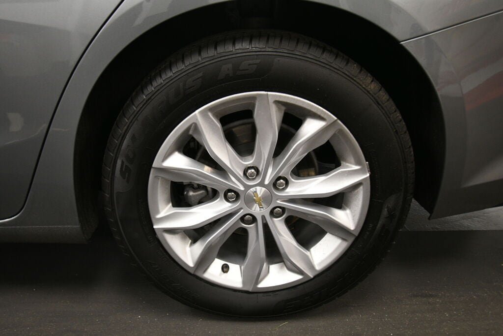 Used 2024 Chevrolet Malibu LT FWD image 30
