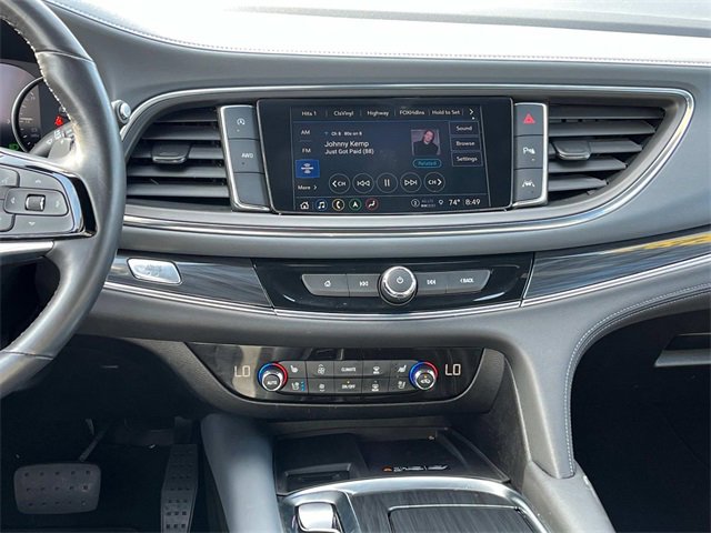 Used 2024 Buick Enclave Premium image 14