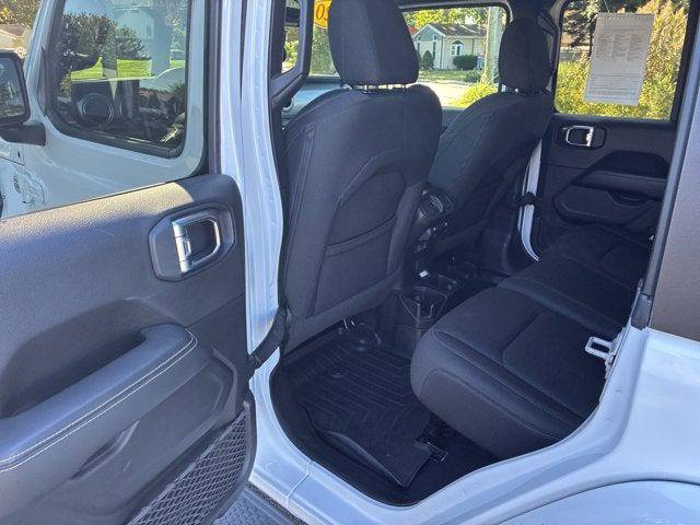 Certified 2020 Jeep Wrangler Unlimited Sahara w/ Cold Weather Group image 19