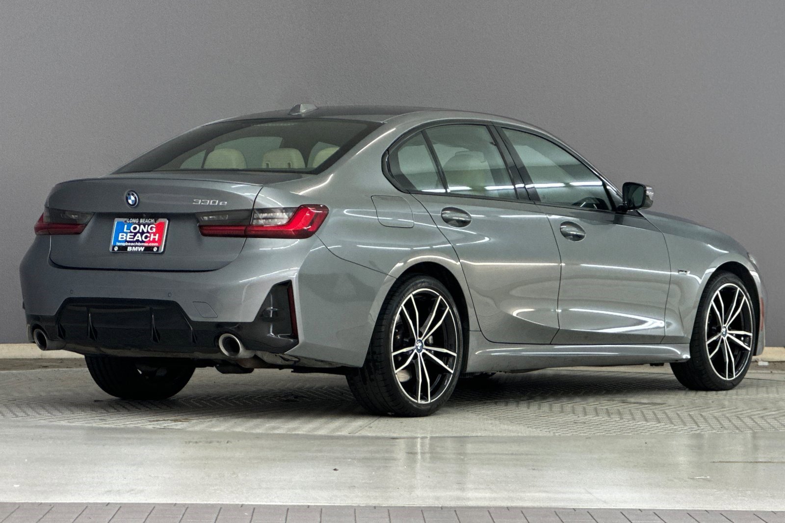 Certified 2023 BMW 330e w/ M Sport Package image 8