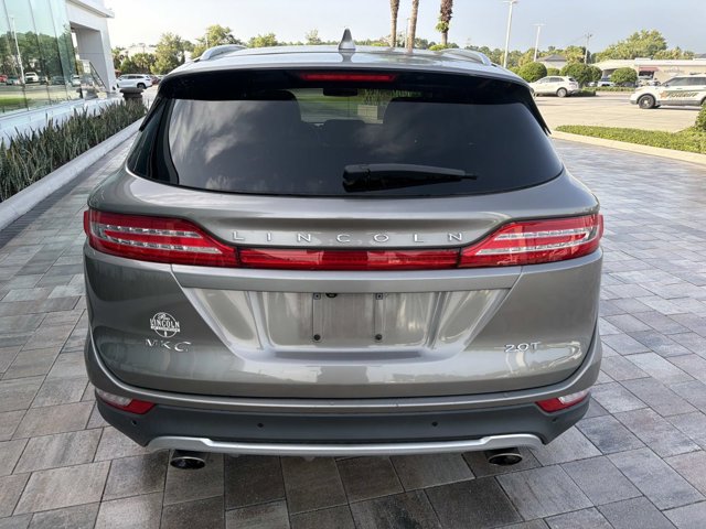 Used 2017 Lincoln MKC Premiere FWD image 3