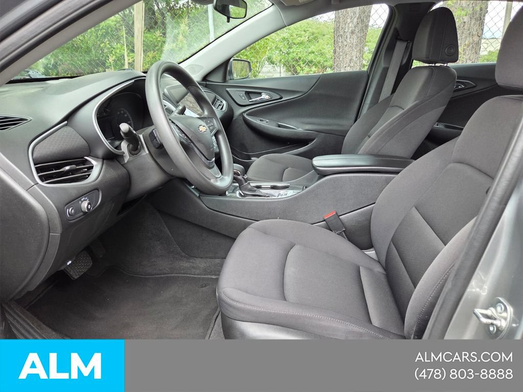 Used 2024 Chevrolet Malibu LT FWD image 4