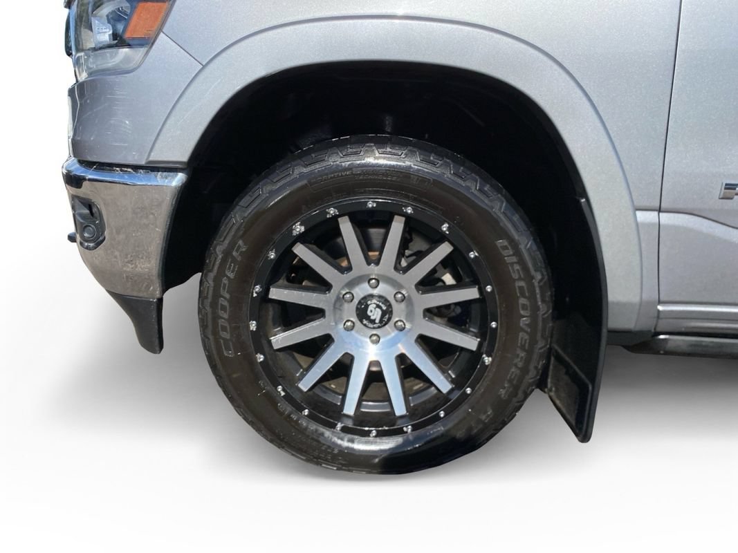 Used 2021 RAM 1500 Laramie AWD/4WD image 9