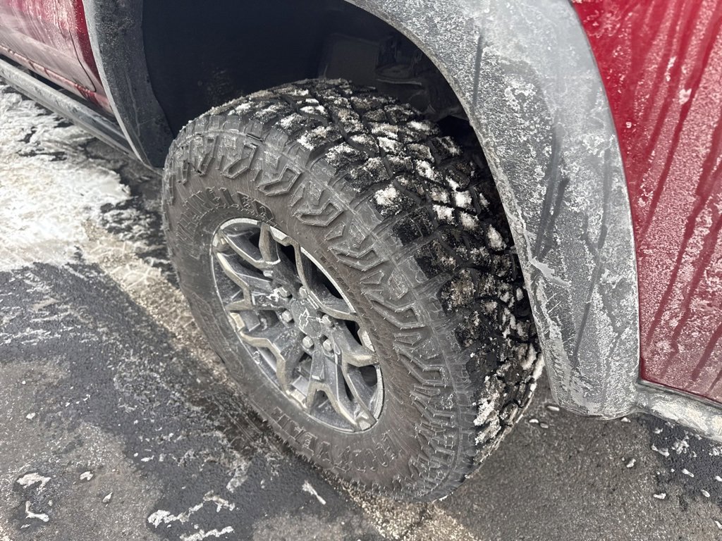 Used 2024 Chevrolet Colorado ZR2 w/ Safety Package image 8