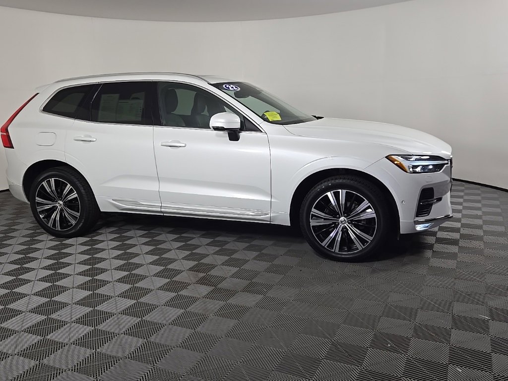 Certified 2022 Volvo XC60 B5 Inscription w/ Advanced Package image 7