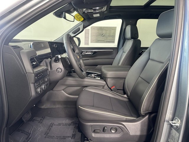 New 2026 Chevrolet Suburban Premier w/ Sun And Tow Package image 16