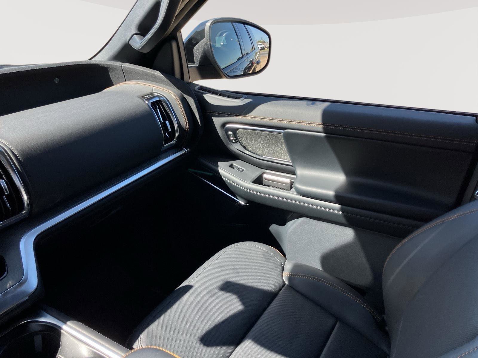 New 2026 Ford Expedition Tremor image 13