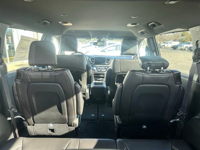 New 2026 Chrysler Pacifica Select image 23