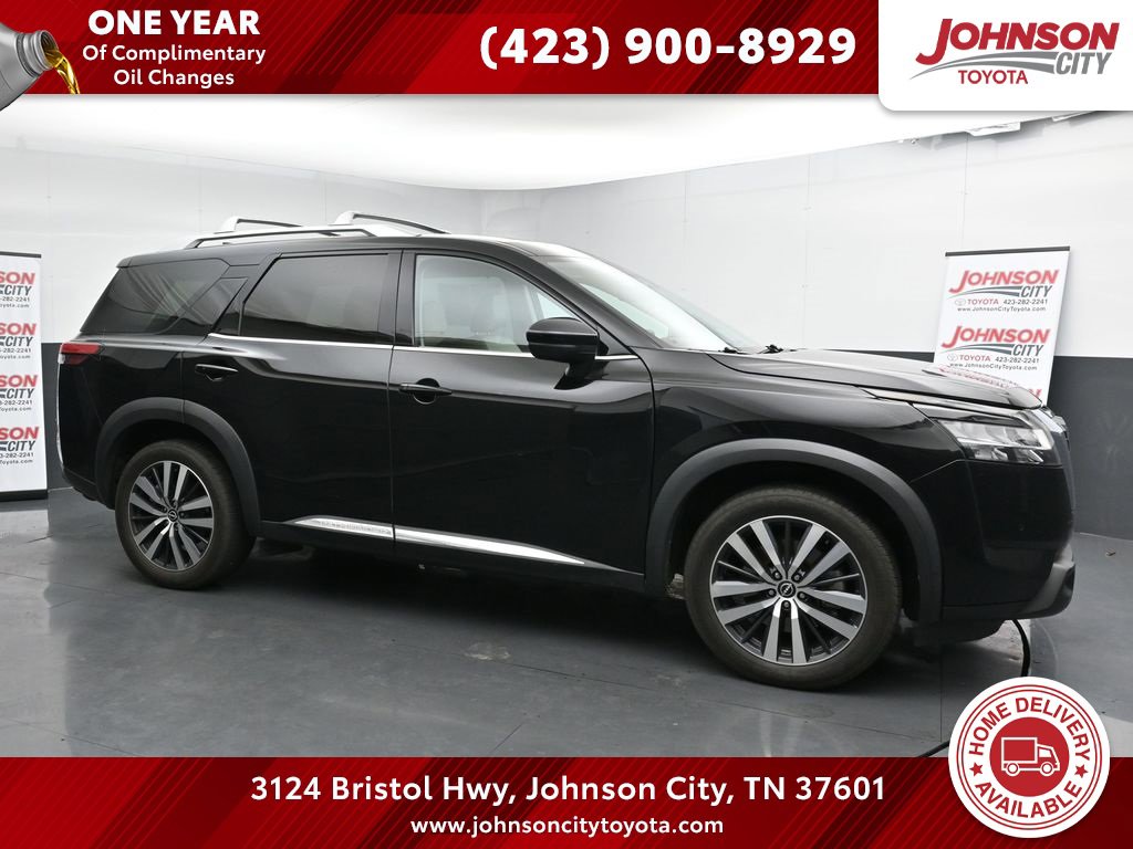 Used 2022 Nissan Pathfinder Platinum w/ Cargo Package