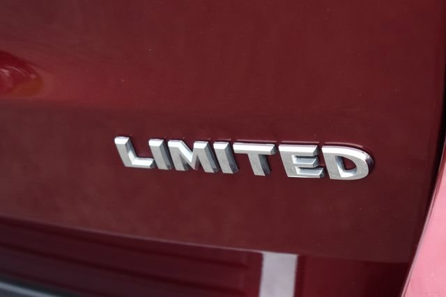 Used 2021 Jeep Grand Cherokee Limited AWD/4WD image 17