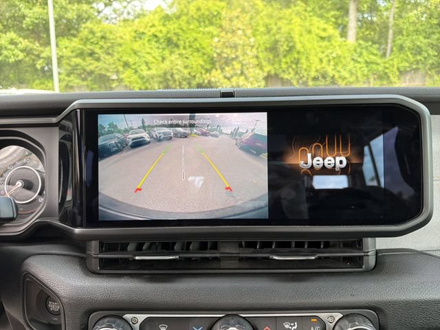 Used 2025 Jeep Wrangler Unlimited Sport AWD/4WD image 23