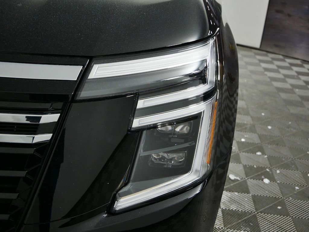 New 2025 Nissan Armada Platinum Reserve image 14