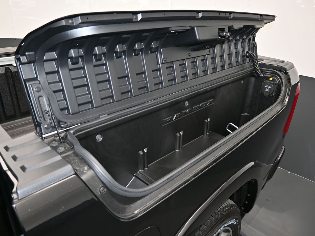 New 2025 RAM 1500 Limited image 25