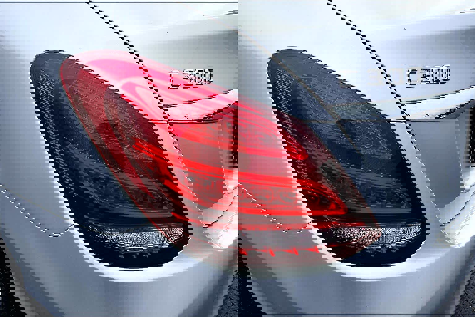 Used 2015 Mercedes-Benz C 300 4MATIC Sedan image 28