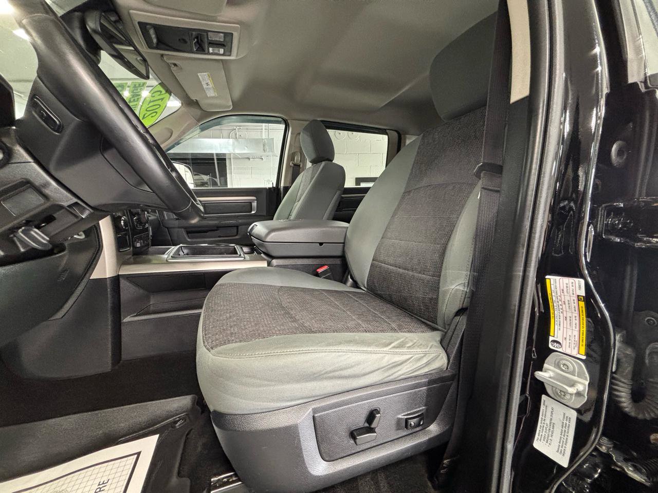Used 2015 RAM 2500 Big Horn AWD/4WD image 23