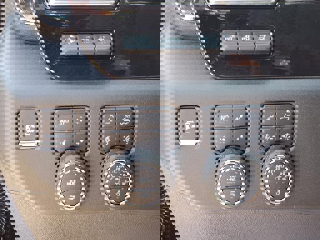 New 2025 Chevrolet Silverado 2500 LTZ w/ LTZ Convenience Package image 16