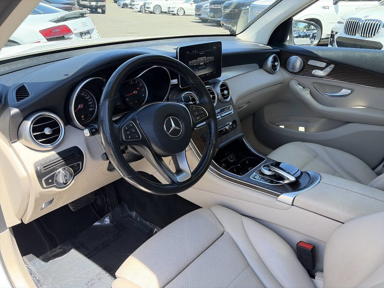 Used 2019 Mercedes-Benz GLC 300 4MATIC image 29